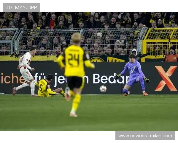 半场：多特蒙德定位球破门，客场1-0暂时领先勒沃库森